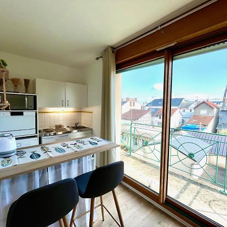 וויסטרהאם Salm, Coquet Studio Avec Balcon מראה חיצוני תמונה