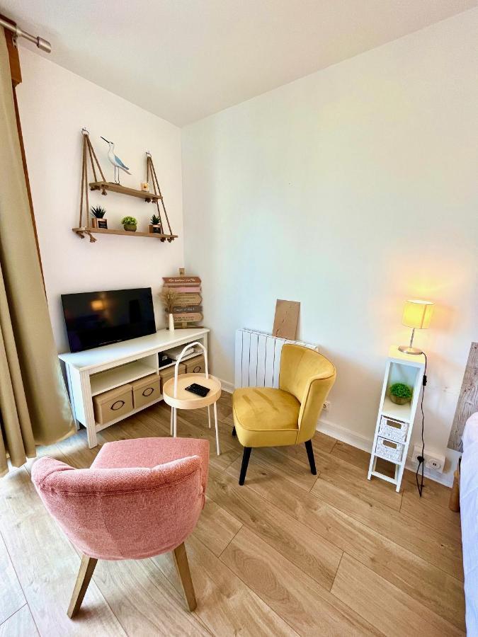 וויסטרהאם Salm, Coquet Studio Avec Balcon מראה חיצוני תמונה